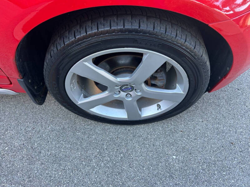 2013 Volvo XC60 T6 R-Design Platinum