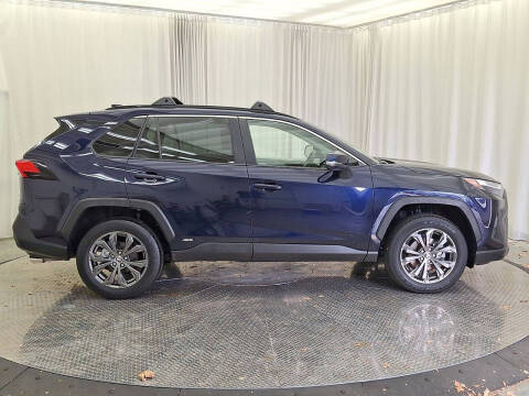 2022 Toyota RAV4 Hybrid XLE Premium