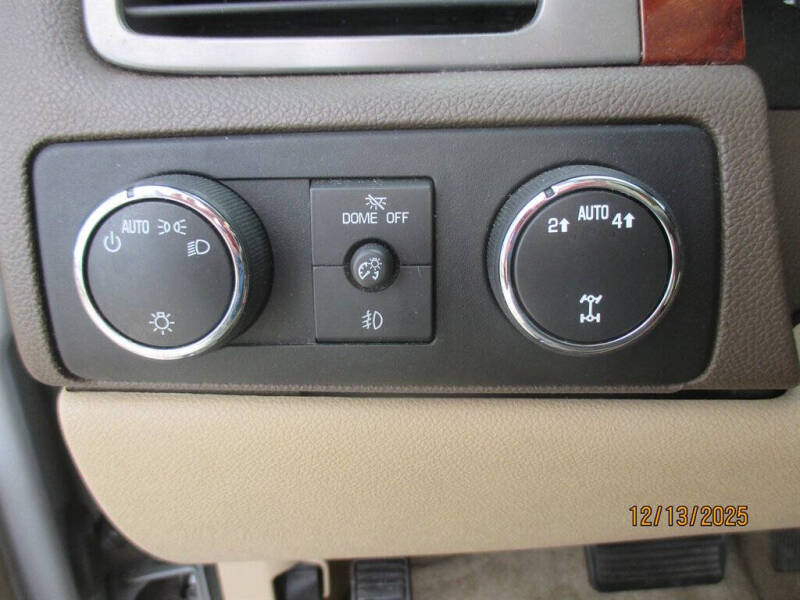 2012 Chevrolet Suburban LT