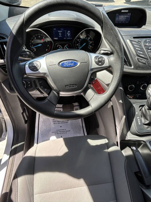 2015 Ford Escape SE