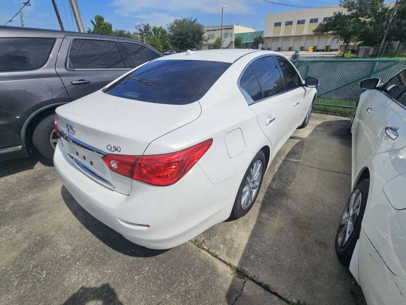 2014 Infiniti Q50 Premium