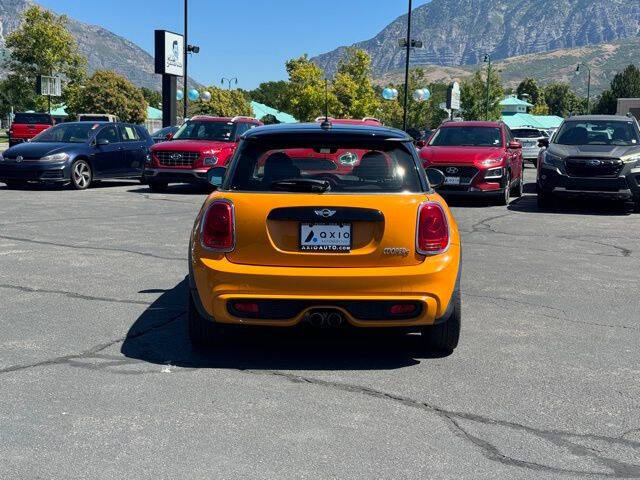 2015 MINI Hardtop 2 Door for sale at Axio Auto Boise in Boise, ID