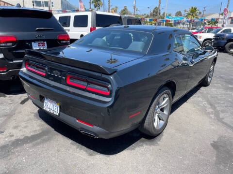 2019 Dodge Challenger SXT