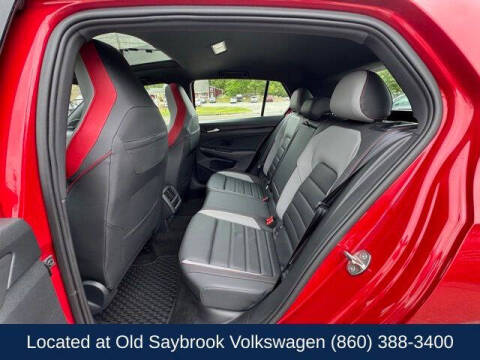 2024 Volkswagen Golf GTI SE