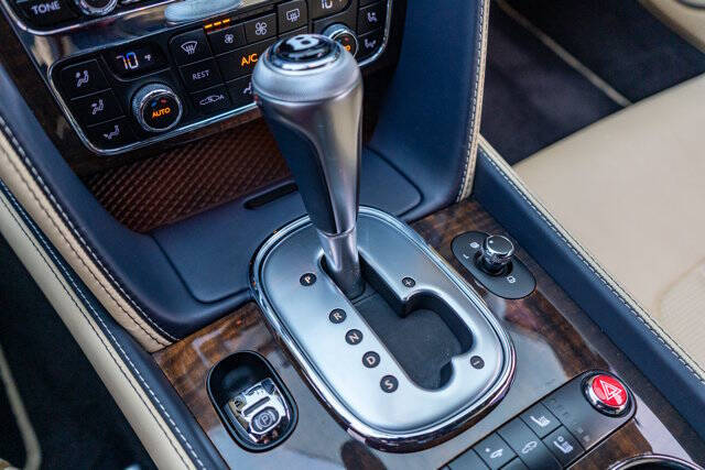2014 Bentley Continental 25