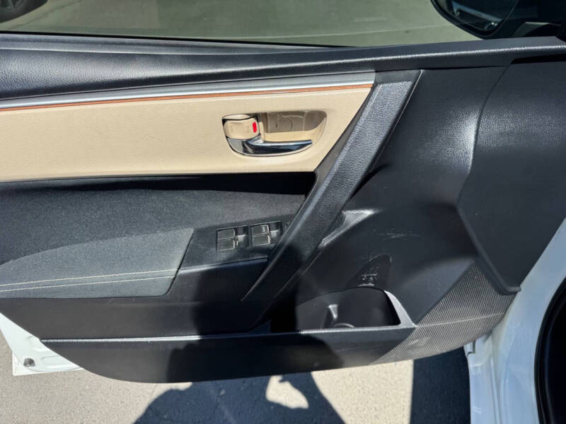 2014 Toyota Corolla LE Plus