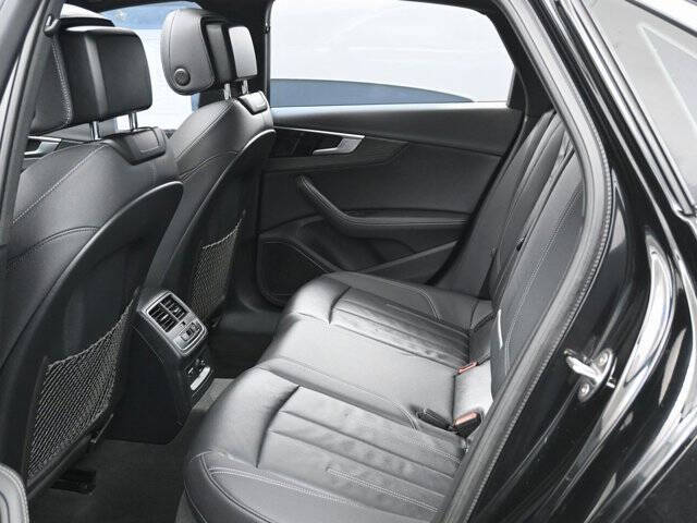 2022 Audi A4 quattro S line Prem Plus 45 TFSI