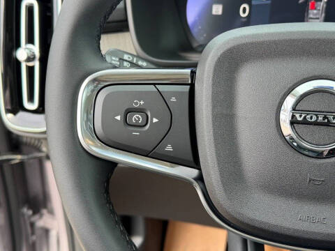 2026 Volvo XC40 B5 Core