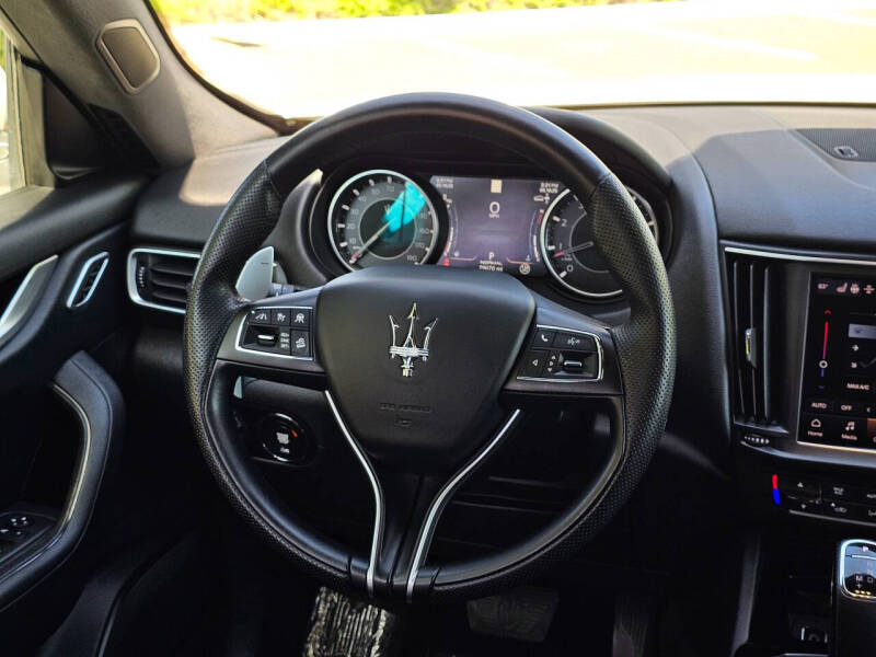 2023 Maserati Levante Modena