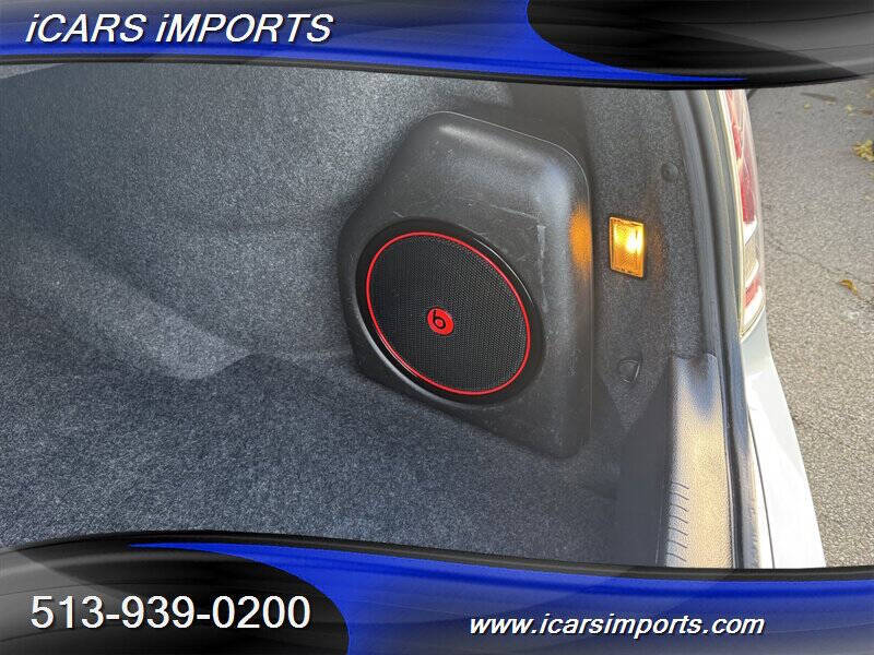 2013 Chrysler 300 Glacier Edition