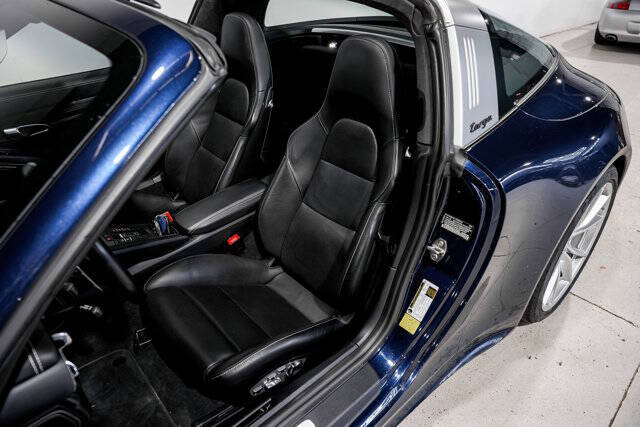 2019 Porsche 911 Targa 4 GTS