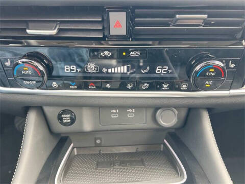 2025 Nissan Rogue Platinum