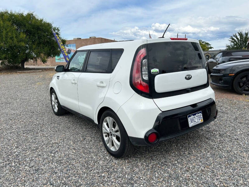 2016 Kia Soul +