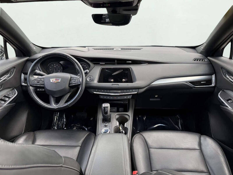 2019 Cadillac XT4 Premium Luxury