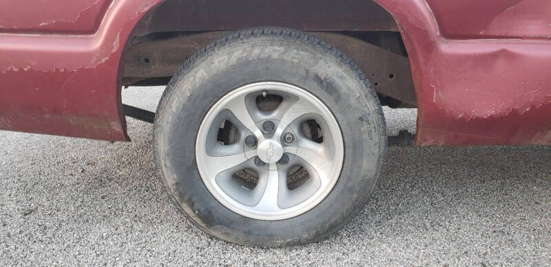 2000 Chevrolet S-10 LS