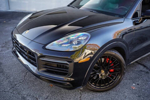 2022 Porsche Cayenne GTS
