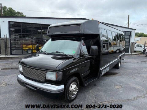 2005 Ford E-Series E-450 SD