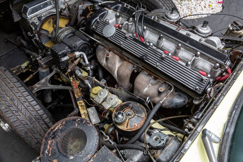 1970 Jaguar XKE 2+2