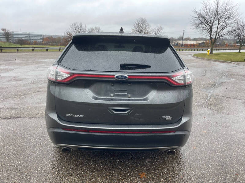 2016 Ford Edge SEL photo 5