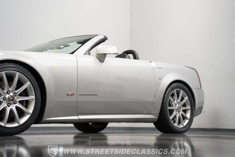 2006 Cadillac XLR-V