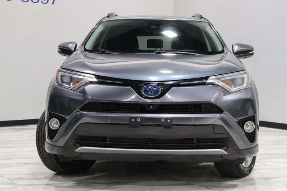 2018 Toyota RAV4 Hybrid for sale at IMD MOTORS, INC in Dallas, TX