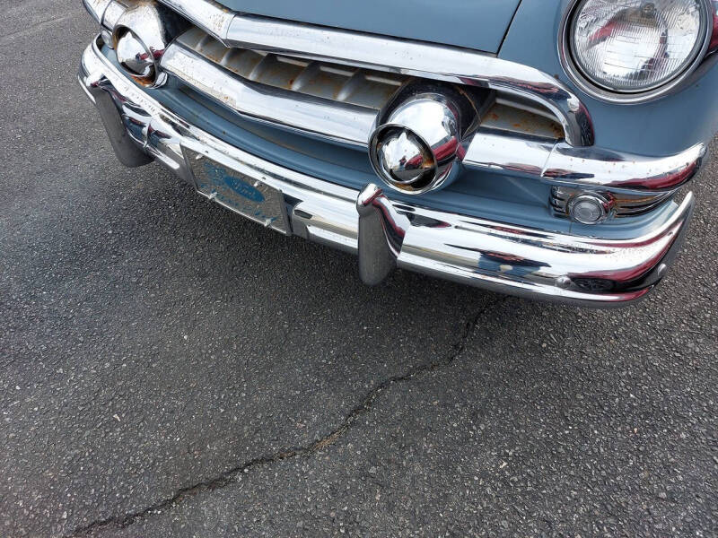 1951 Ford Deluxe