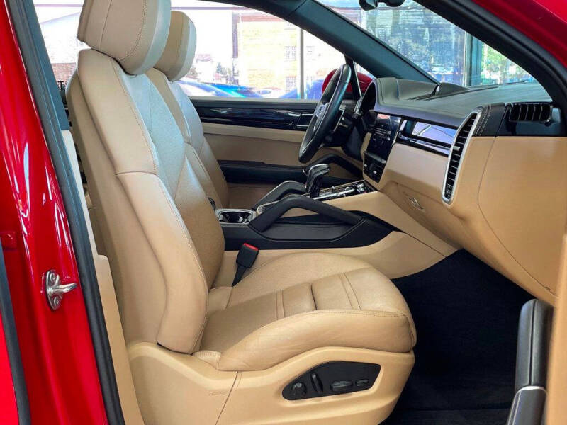 2023 Porsche Cayenne E-Hybrid