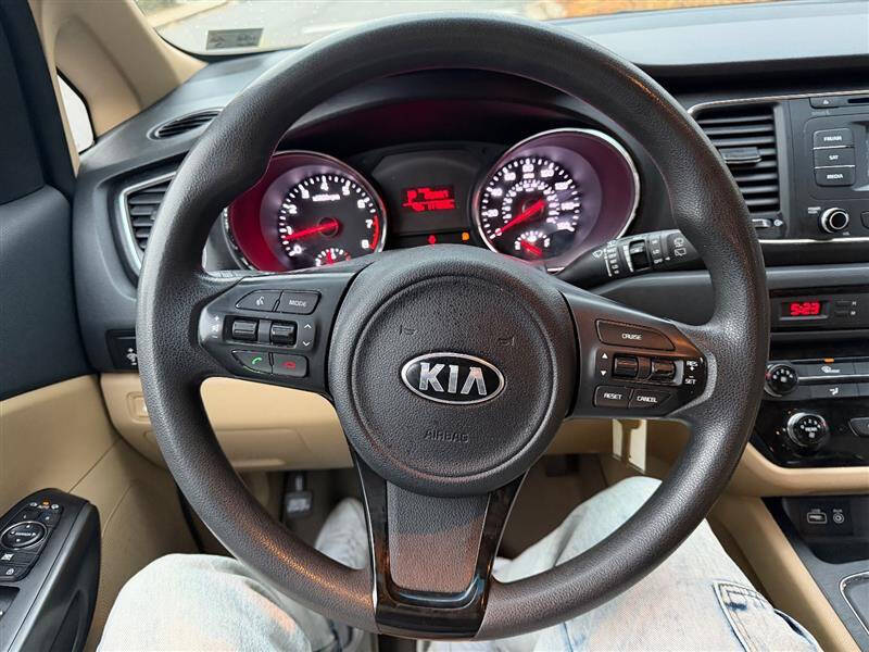 2016 Kia Sedona LX