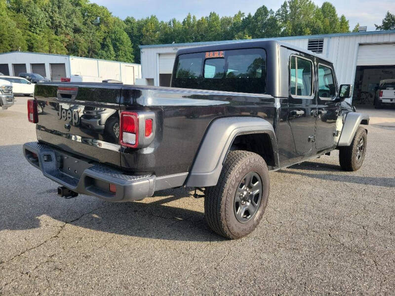 2024 Jeep Gladiator Sport