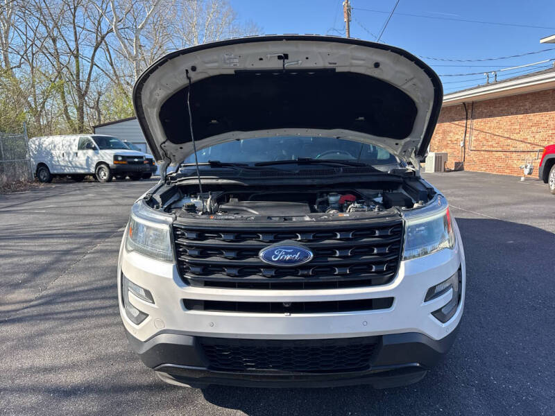 2017 Ford Explorer Sport
