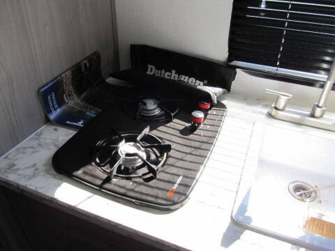 2024 Coleman CM17r24