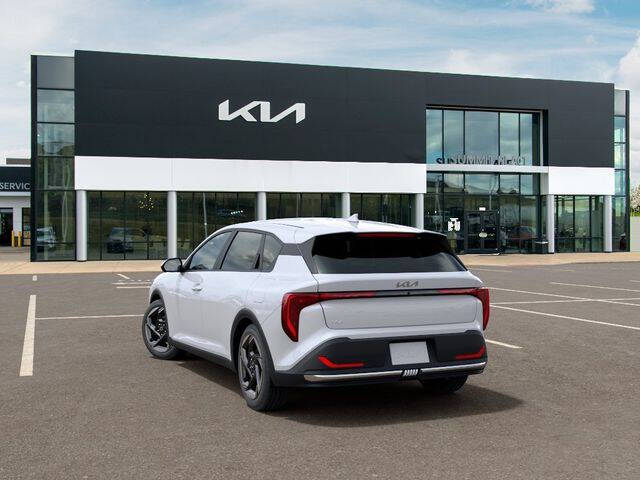 2026 Kia K4 Hatchback EX