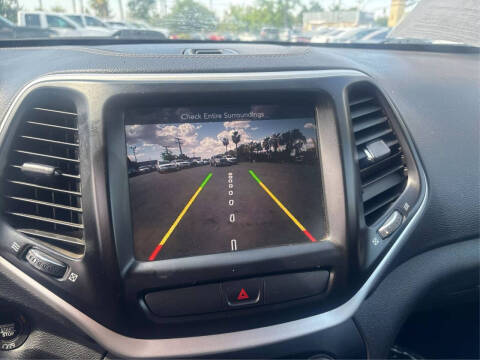 2018 Jeep Cherokee Latitude Plus