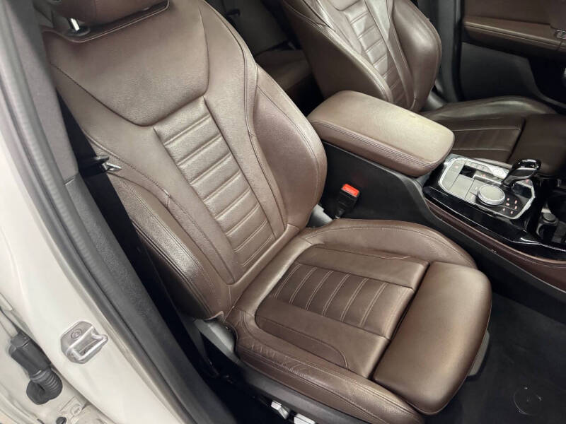 2023 BMW X4 xDrive30i