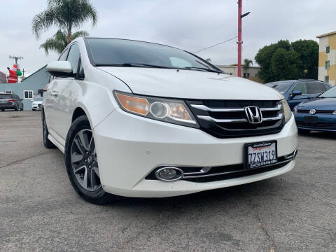 2015 Honda Odyssey for sale at Galaxy of Cars in North Hills CA