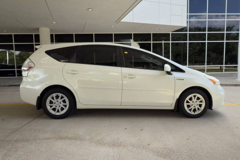 2012 Toyota Prius v