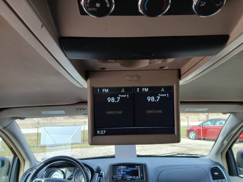 2015 Chrysler Town and Country Touring