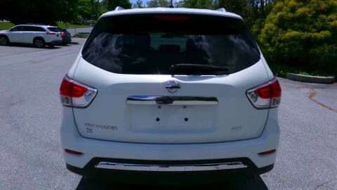 2016 Nissan Pathfinder S