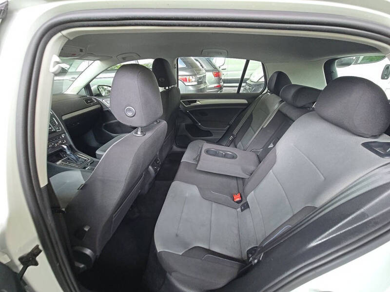 2016 Volkswagen e-Golf SE