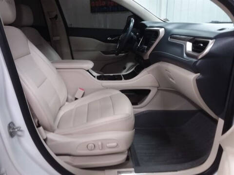 2020 GMC Acadia Denali