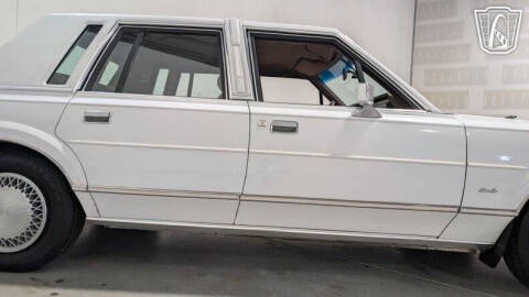 1988 Lincoln Town Car