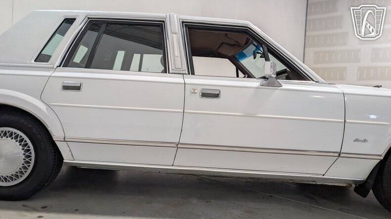 1988 Lincoln Town Car