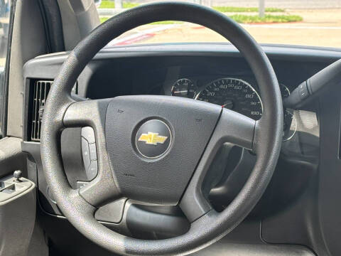 2017 Chevrolet Express LS 3500