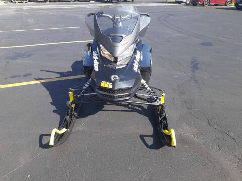 2019 Ski-Doo MXZ® Blizzard™ 600R