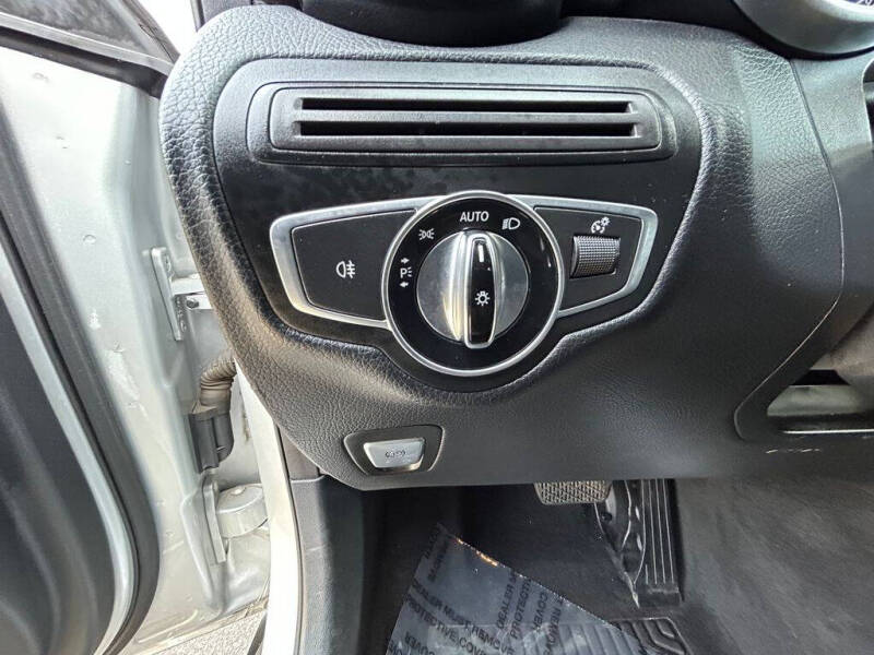 2017 Mercedes-Benz GLC GLC 300 4MATIC