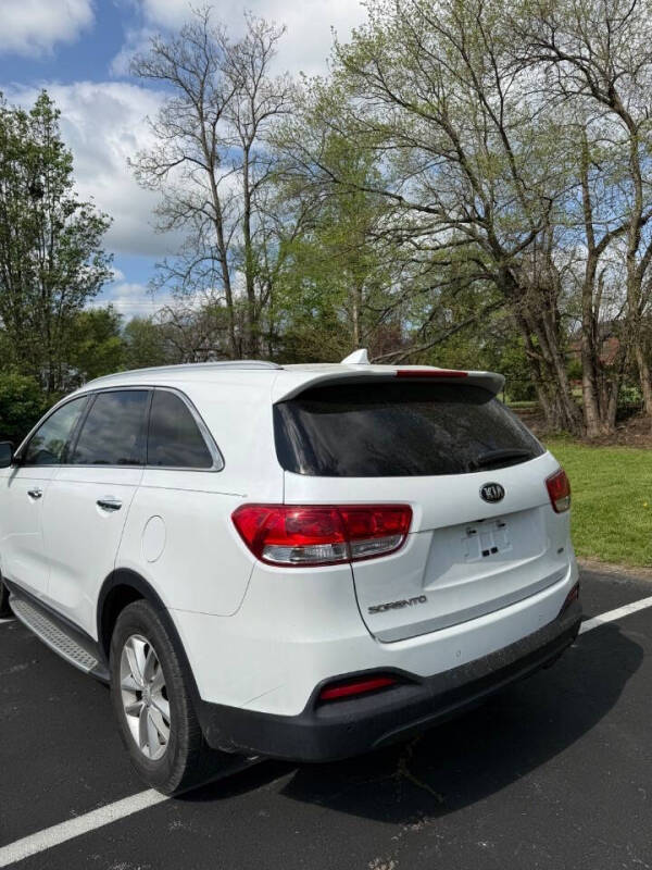 2017 Kia Sorento LX