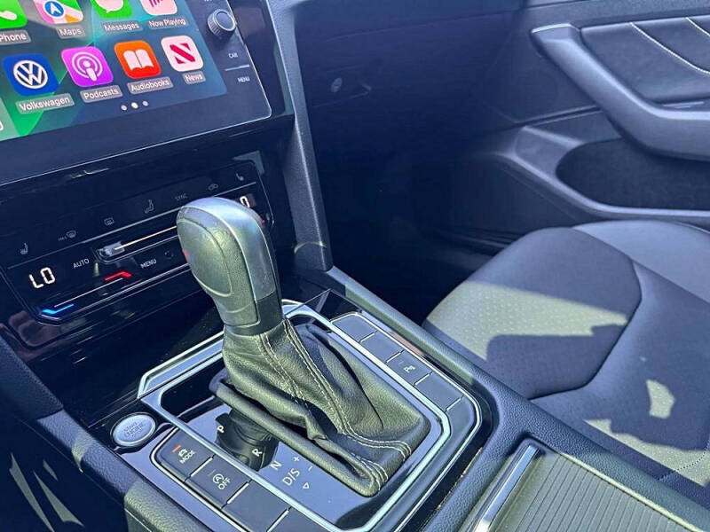 2022 Volkswagen Arteon SE R-Line