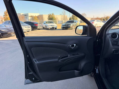 2014 Nissan Versa 1.6 SV