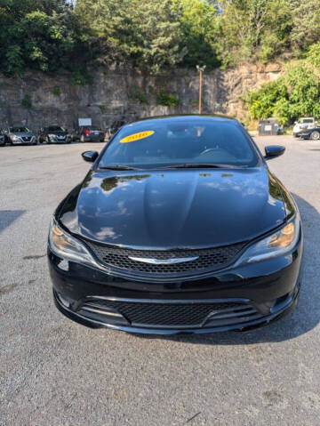 2016 Chrysler 200 for sale at BBB AUTO SALES in Nashville TN