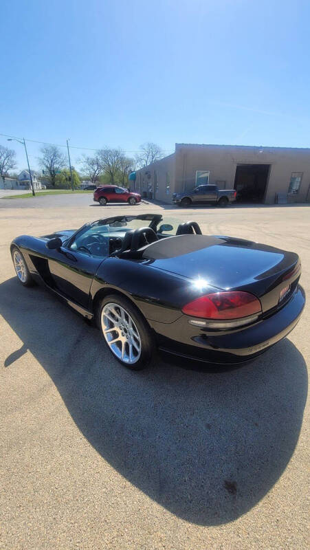 2003 Dodge Viper SRT-10